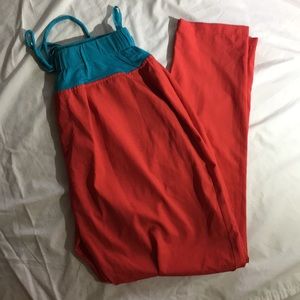 Red flow pants